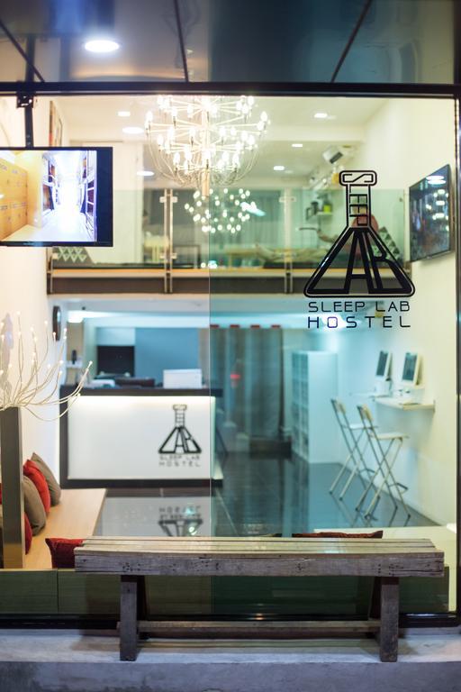 Sleeplab Hostel Банкок Екстериор снимка